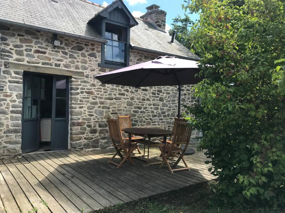 Maisonnette Au Pied Du Mont Dol エクステリア 写真